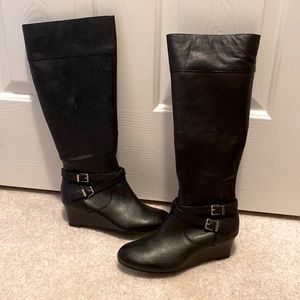 Giani Bernini Kalie Wedge Boot. Size 6.5M